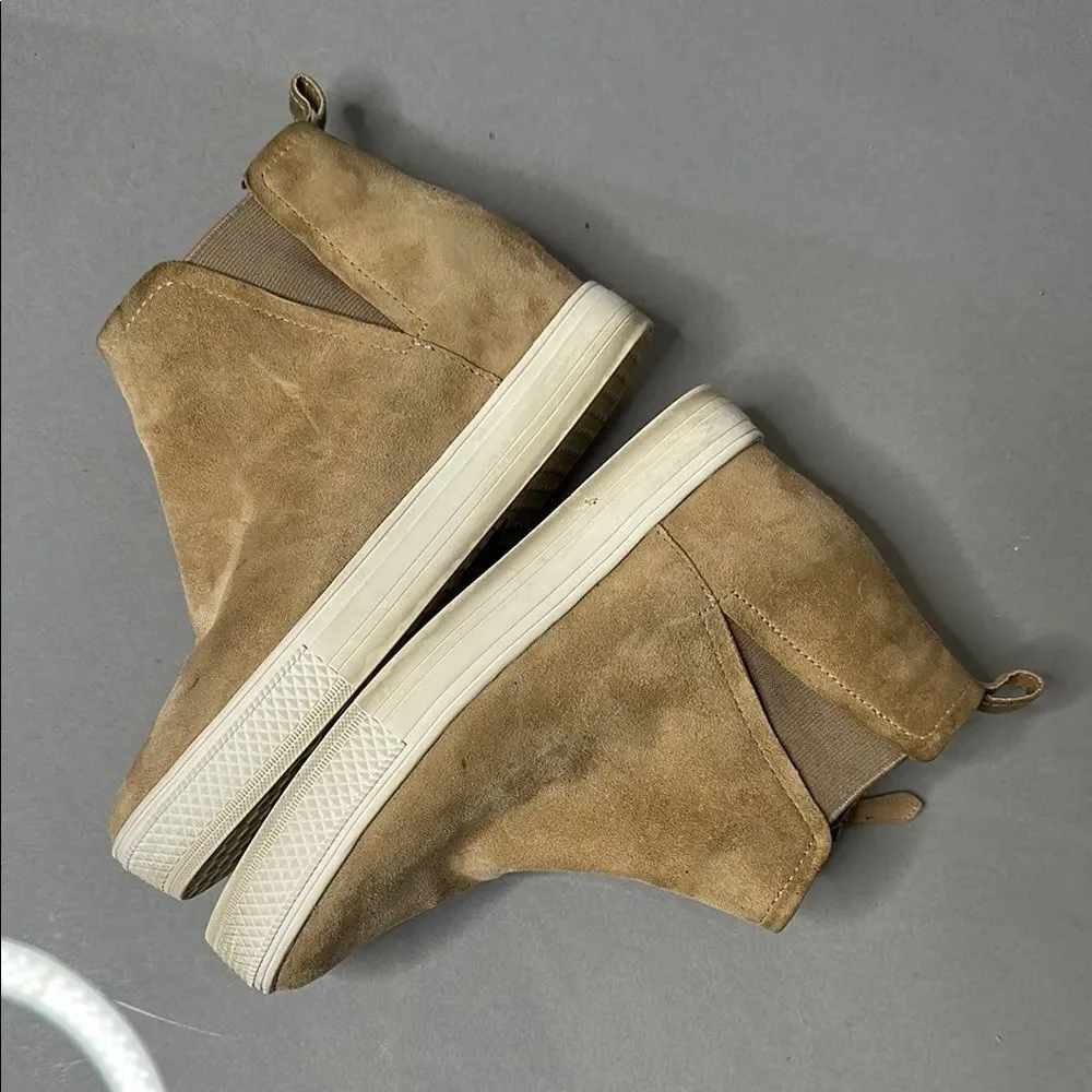Caslon Cnaidy-Lea Suede Wedge Sneakers – Tan – Women’s Size 5.5M (A-1516)